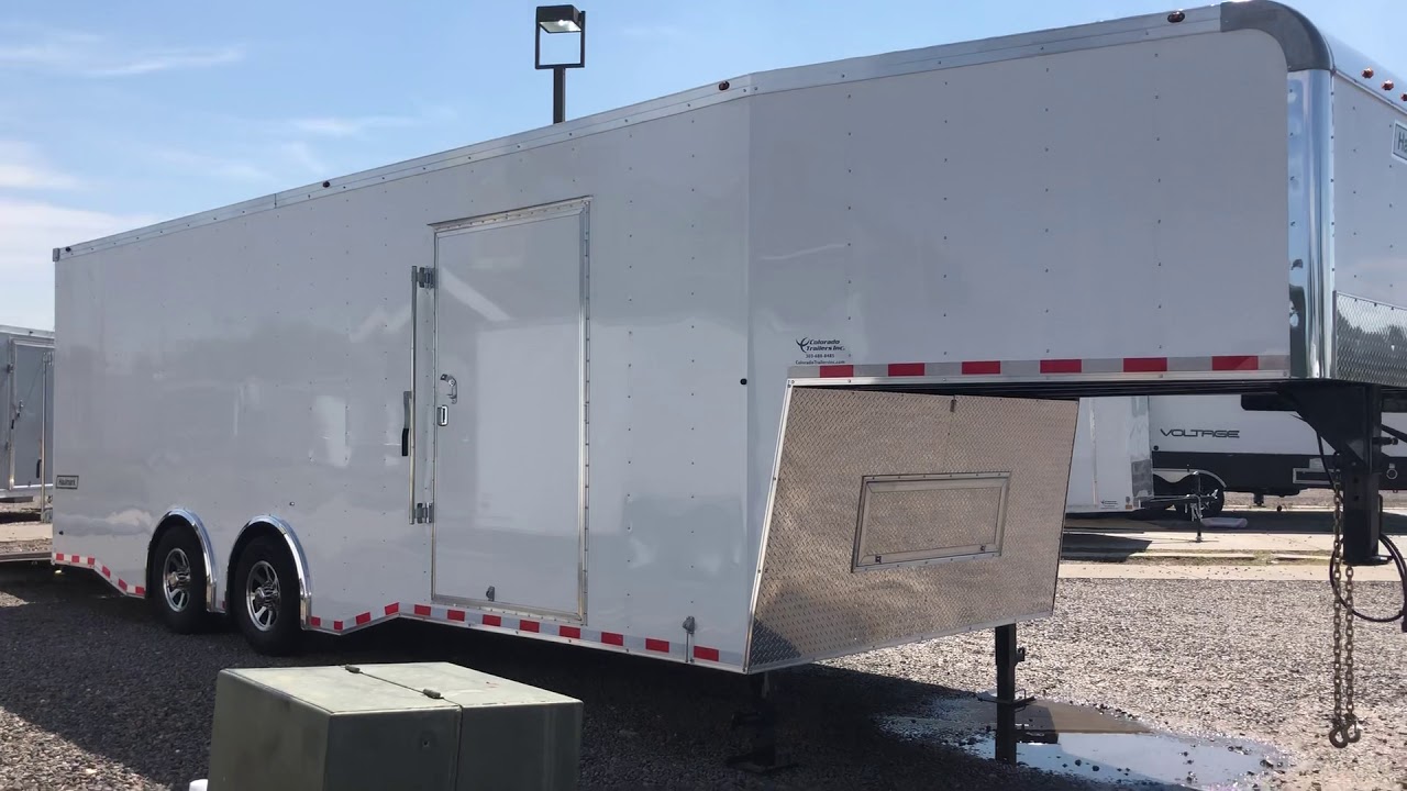 New 8.5x32 Haulmark Gooseneck with an optimal towing set up!