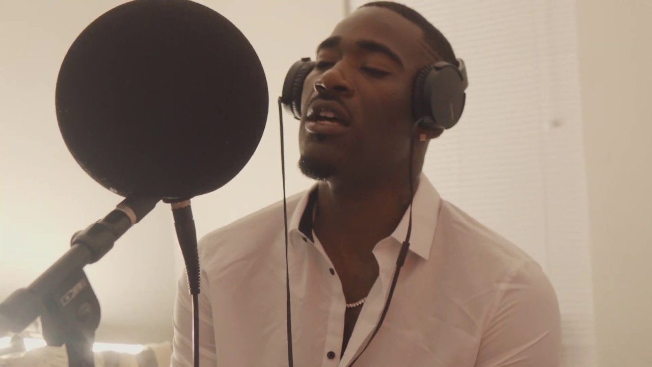 Chris Echols - Bomb (In Studio Performance)