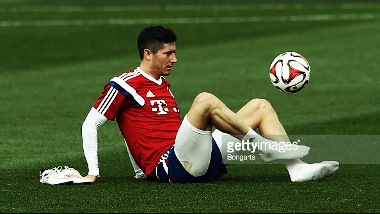 Robert Lewandowski ● Skills Trick Freestyle