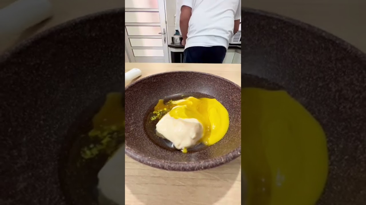 Esse &eacute; o melhor molho mostarda e mel que voc&ecirc; vai comer na vida! #honeymustard #nacozinhacomdede