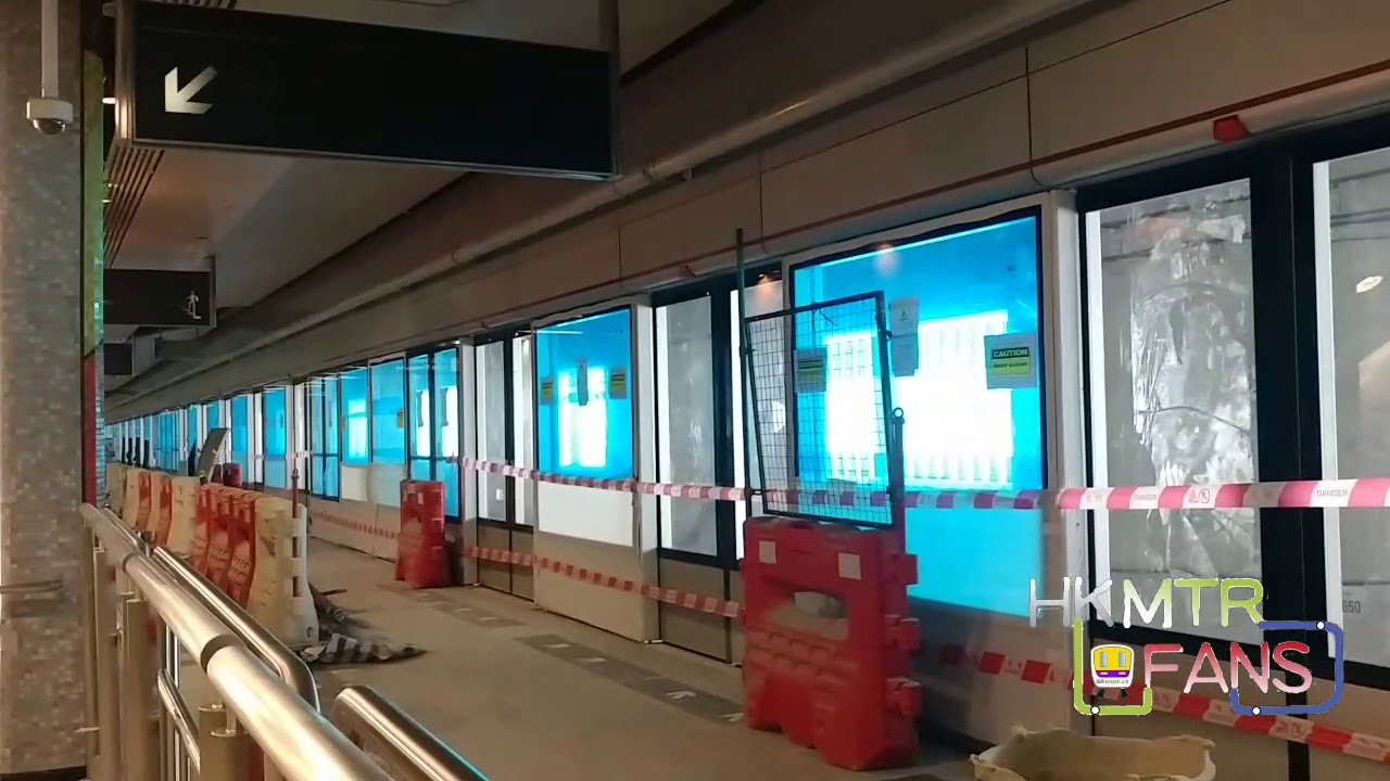 沙中線(屯馬線)列車駛經何文田站