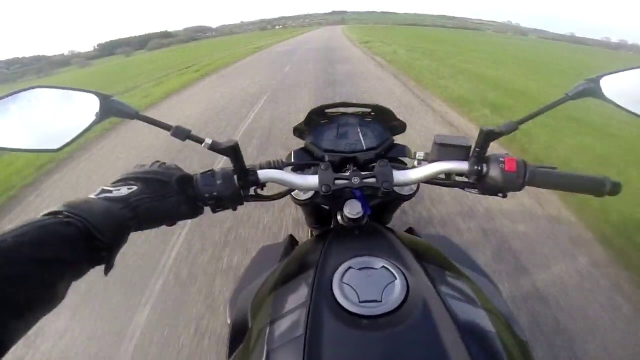 Je test la Yamaha Mt 125 de ma mère !