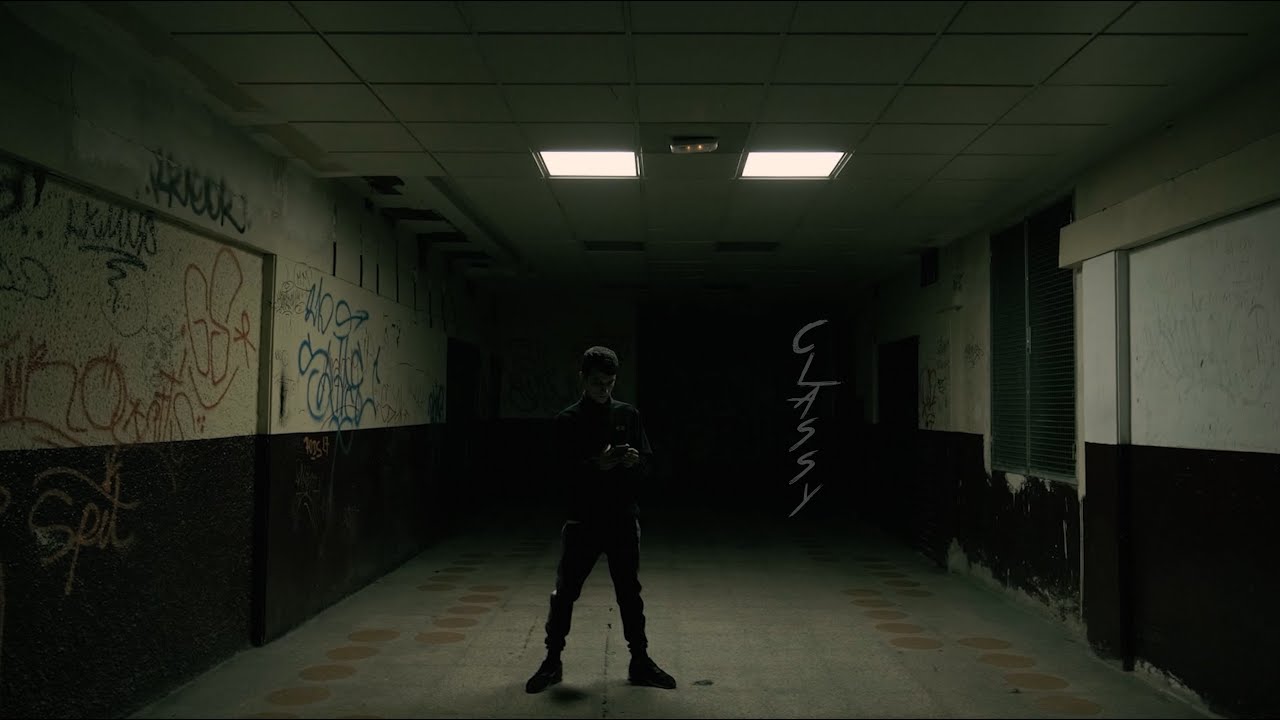 CINK - CLASSY (Videoclip Oficial)