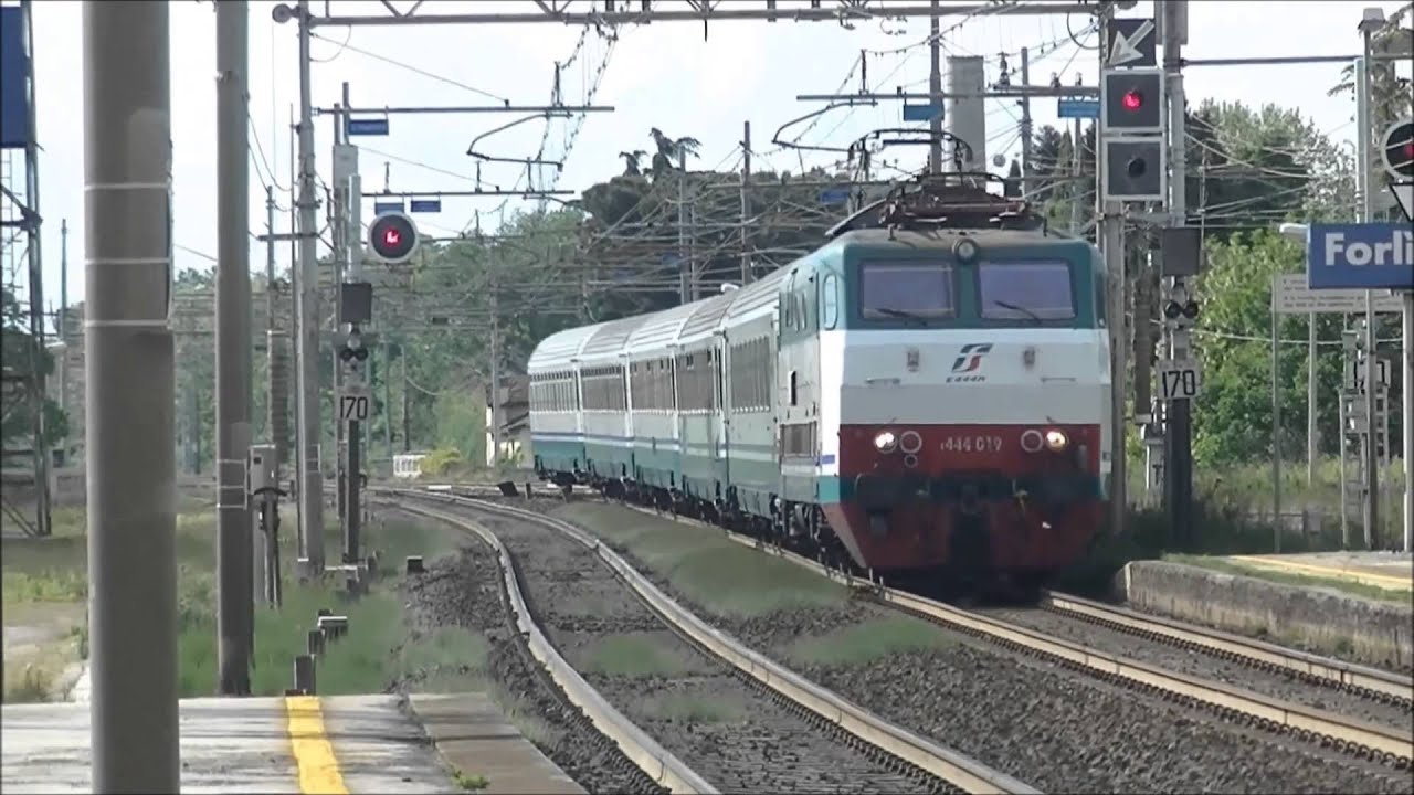 Transiti nella stazione di Forlì