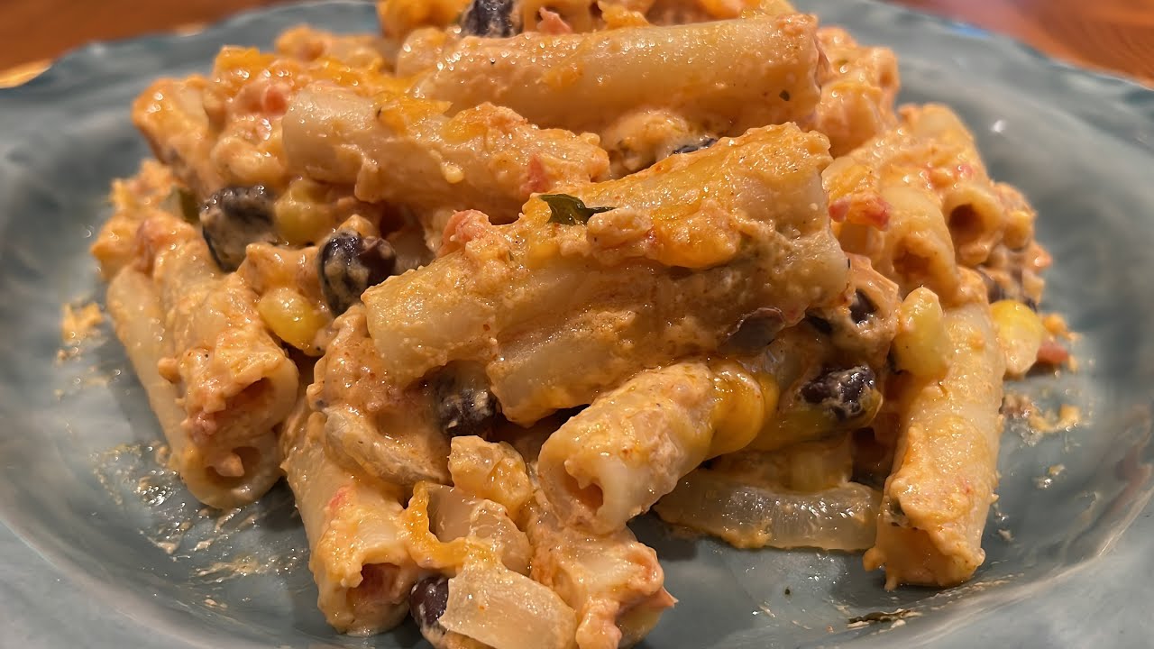 Episode #40: Chicken Fajita Pasta Bake