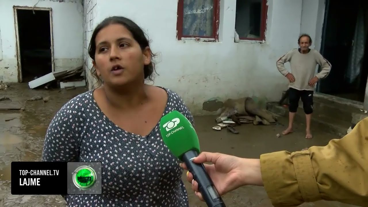 Top Channel/ Përmbytje në Gjakovë/ Kosovë, Largohen me varka banorët e lagjes Shote Galica