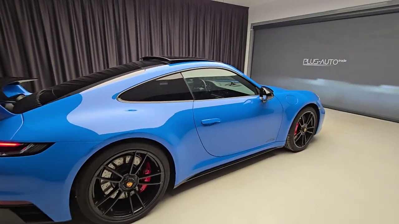 Porsche 911 GTS 4 992 Coupe