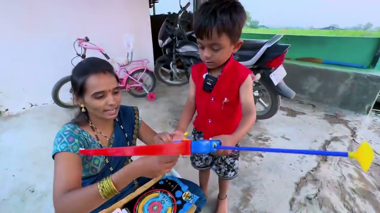माऊली आता निशानेबाज होणार | धनुष्य बाण | Bow and Arrow Archery Set |
