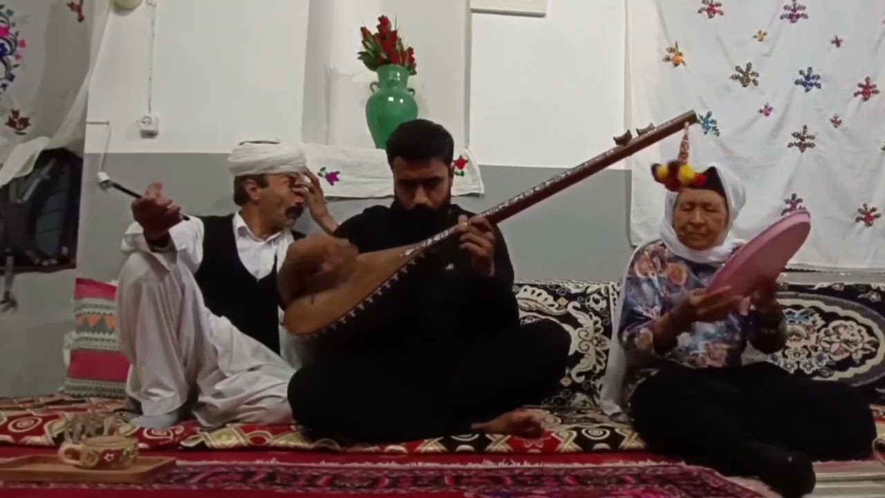 folk singing and persian dotar performance 