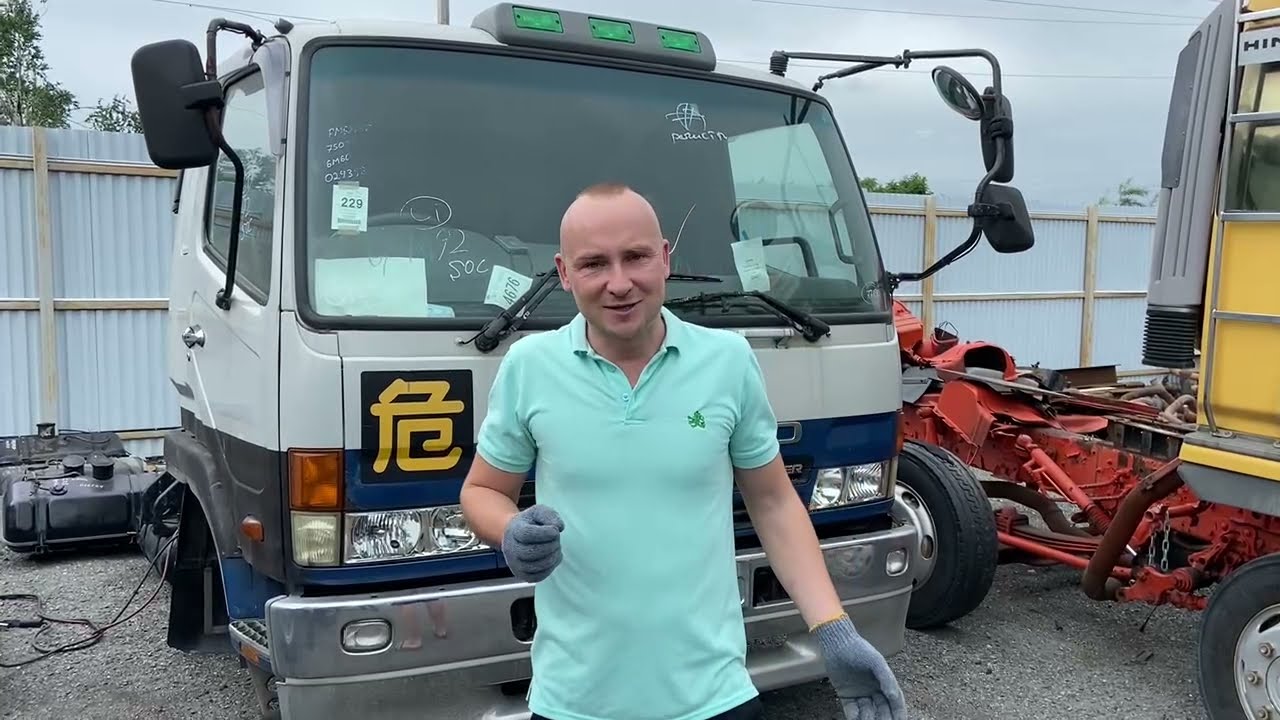 Кабина Mitsubishi Fuso Fighter FM62