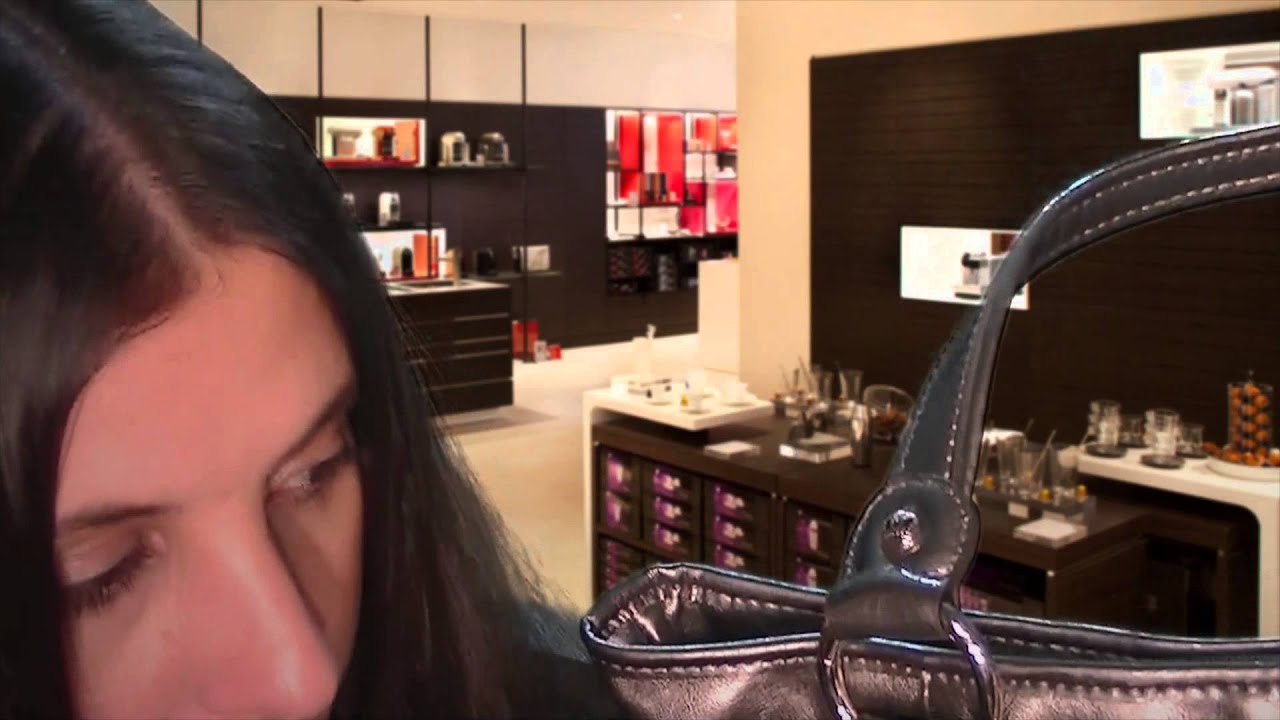 ASMR Binaural Consignment Store Role Play:  Purses and Bags of Different Textures for Relaxation