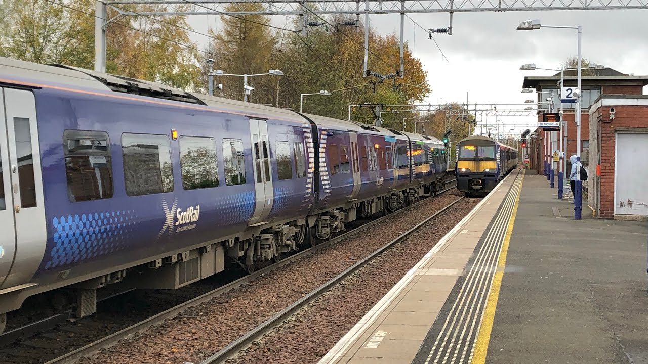 2C22 320315+320308 Dalmuir-Cumbernauld passing Mossend Yard two tone horn 16/11/24