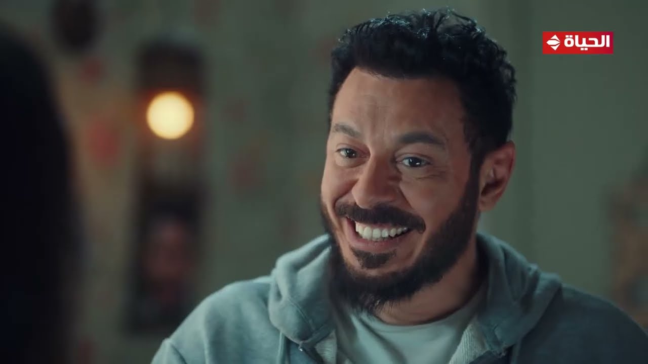 المعلم - أنا مت أمتى يا زمزم؟!.. لما تنسى عيد جوازكم ومراتك تقفشك😂😂