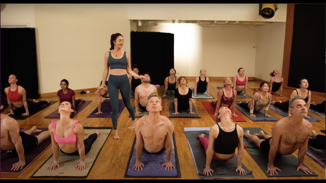 70 Minute Hot Yoga: Power Yoga with Claudia Alabiso
