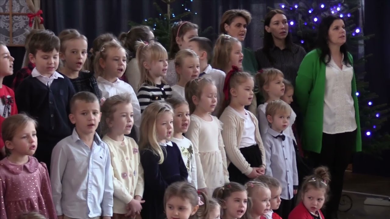 W drodze do stajenki - występ grup przedszkolnych - 2025