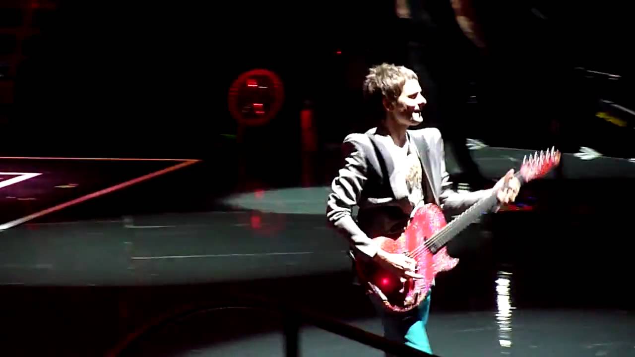 muse - new born - live at the O2, london, 13/11/2009
