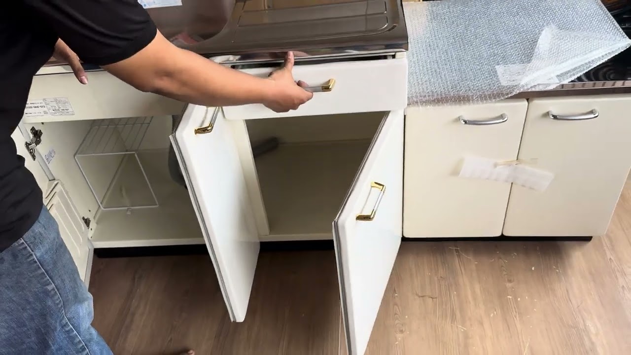 TỦ BẾP LUXIL INAX NHẬT 0914466462 AN NGUYEN