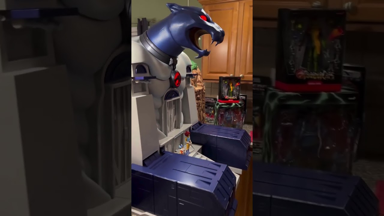 @Super7Official  Cats Lair arrives!!  This is an amazing piece!! #thundercats #80scartoons #80toys