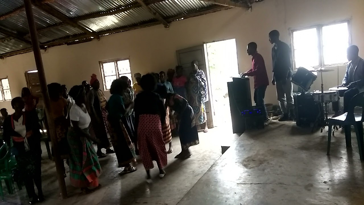 Assembleia de Deus Africana (ADA)  na Vila do Buzi