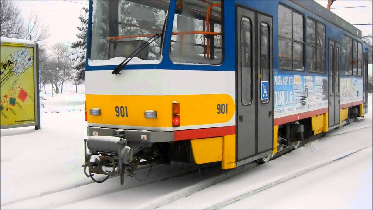 Trams in the snow in Szeged 2. - Villamosok Szegeden - Straßenbahn