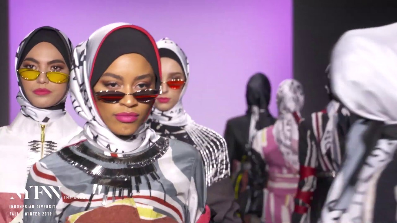 DIAN PELANGI - INDONESIAN DIVERSITY - NYFW THE SHOW FW19