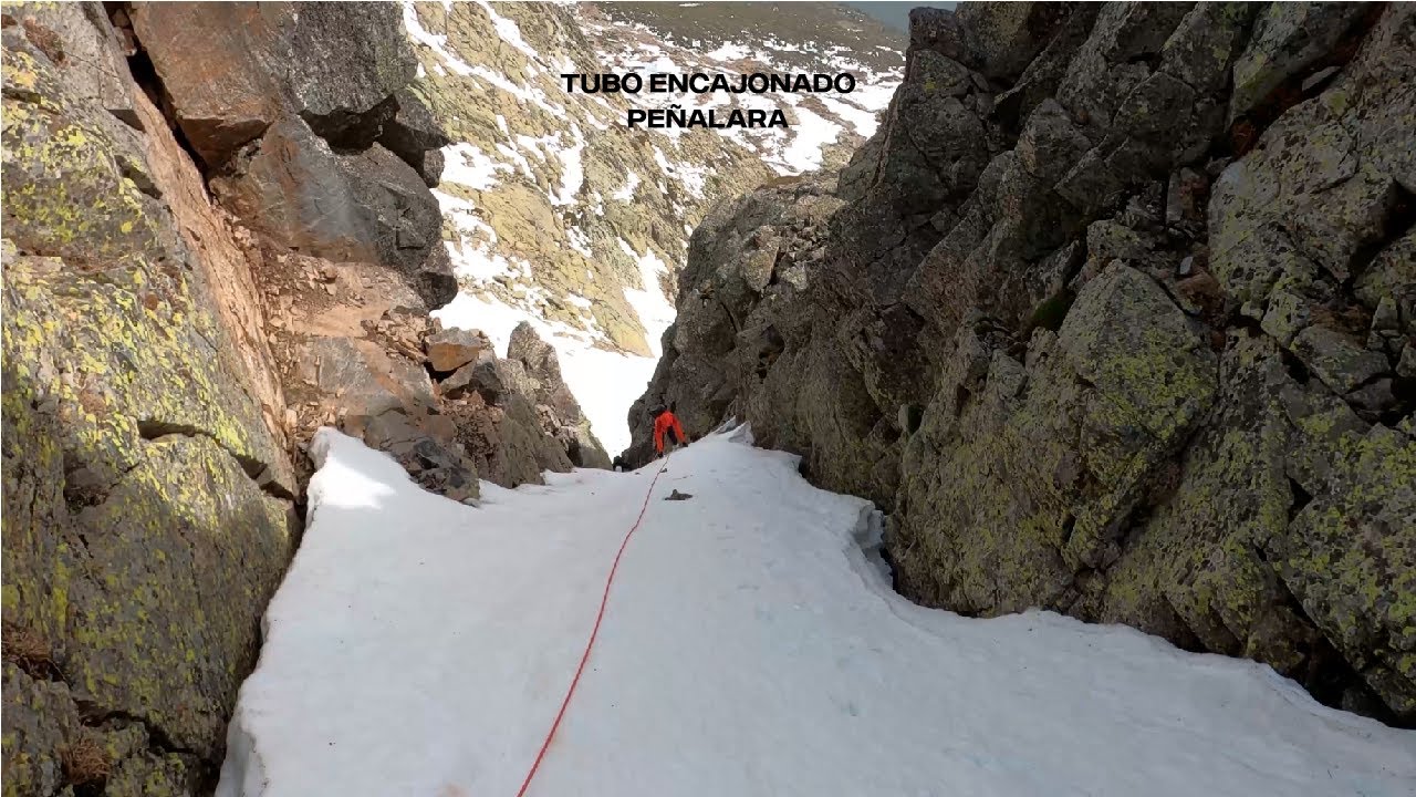 TUBO ENCAJONADO - ALPINISMO EN PEÑALARA