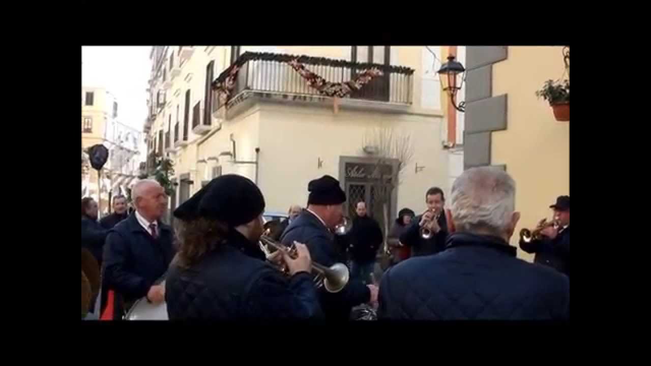 6 GENNAIO 2015 LA BANDA MUSICALE DI TORRE DEL GRECO SUONA DA VIA ROMA AL CAMPO DELLA TURRIS