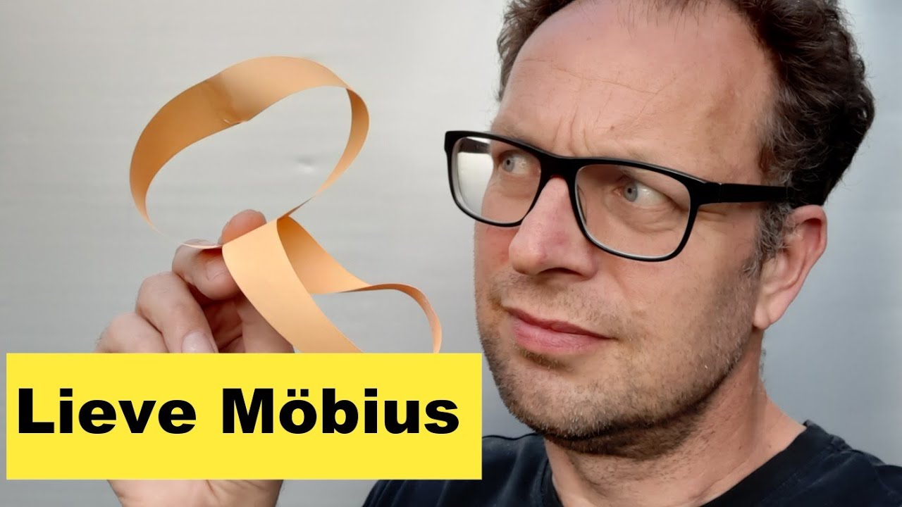 Lieve Möbiusbanden 1 knipuitdaging