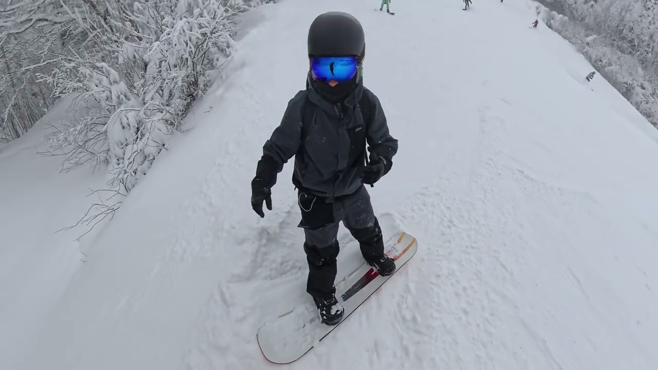 Mont Tremblant Snowboarding - Amazing Glades Day