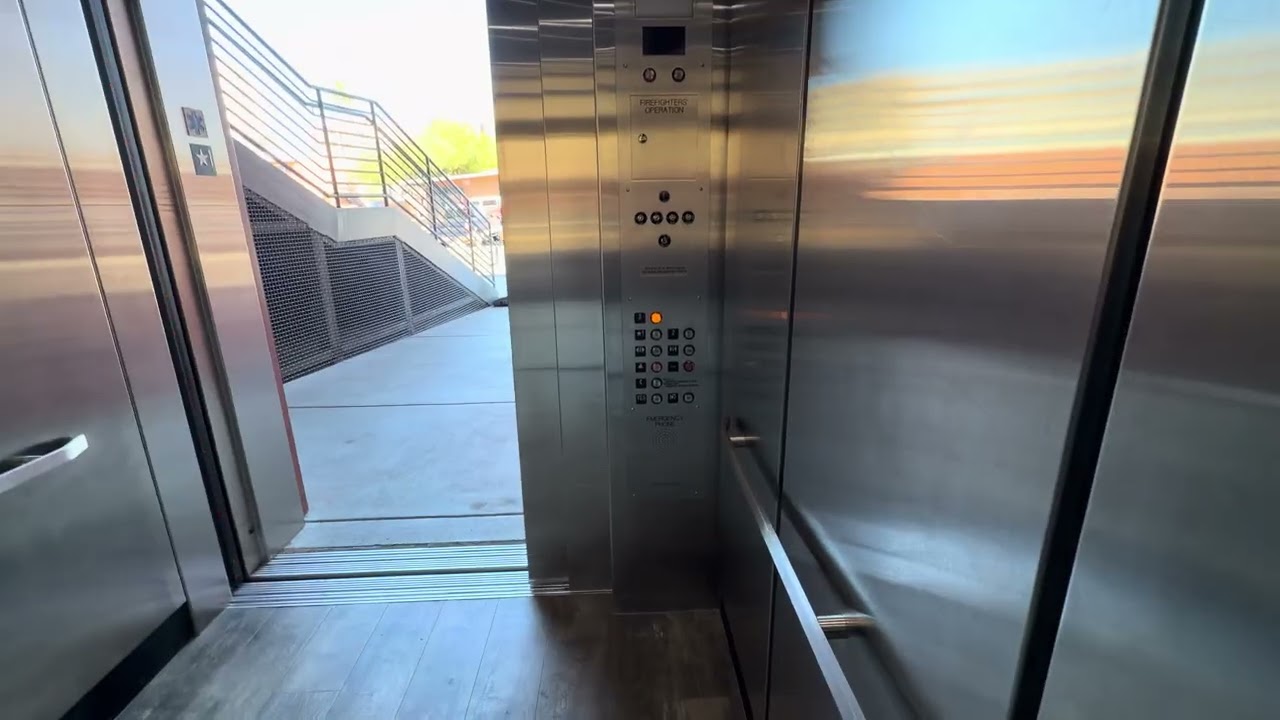 iPhone 17 Pro Max: Generic Hydraulic Elevator/Lift @ Facilities Management UA Tucson AZ