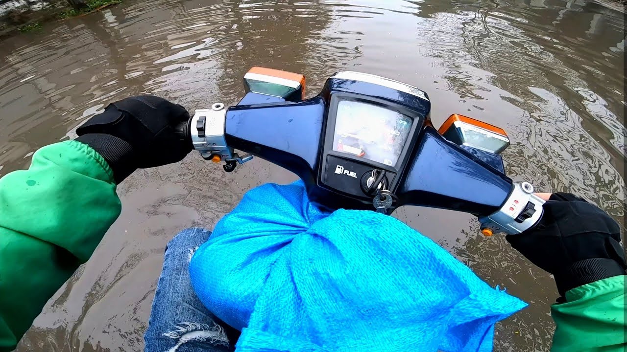 Chạy Grab bằng Super Cub - Những chuyến xe ối dồi ôi | Xế Tuyển