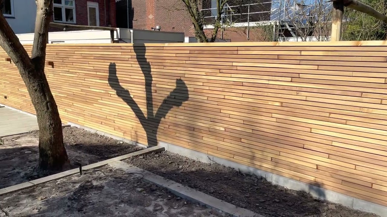 LAMELLEN SCHUTTING van ipe hardhout. Clip montage moderne schutting