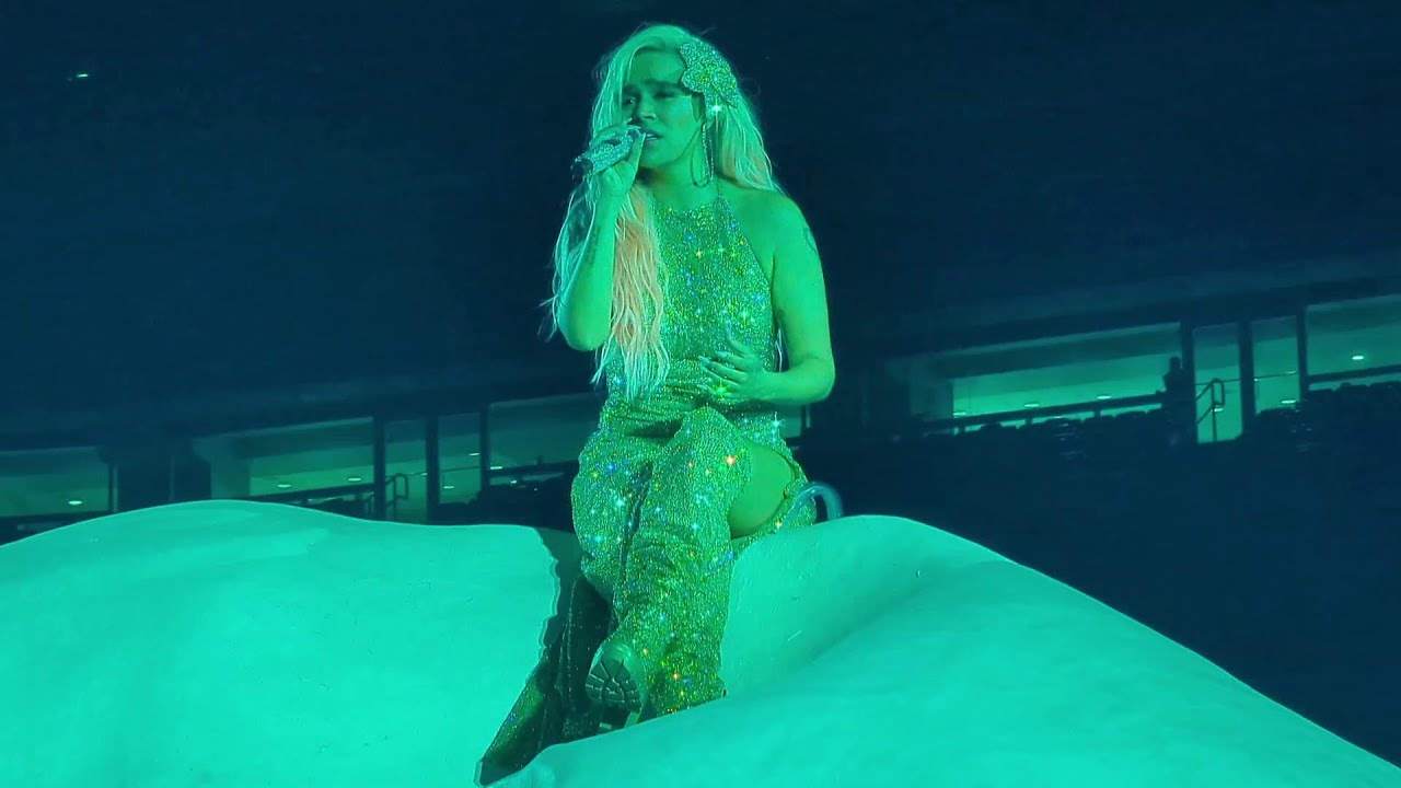 Por eso KAROL G es SELENA Reencarnada en 2023, la MEJOR CANTANTE COLOMBIANA Sin Concurso