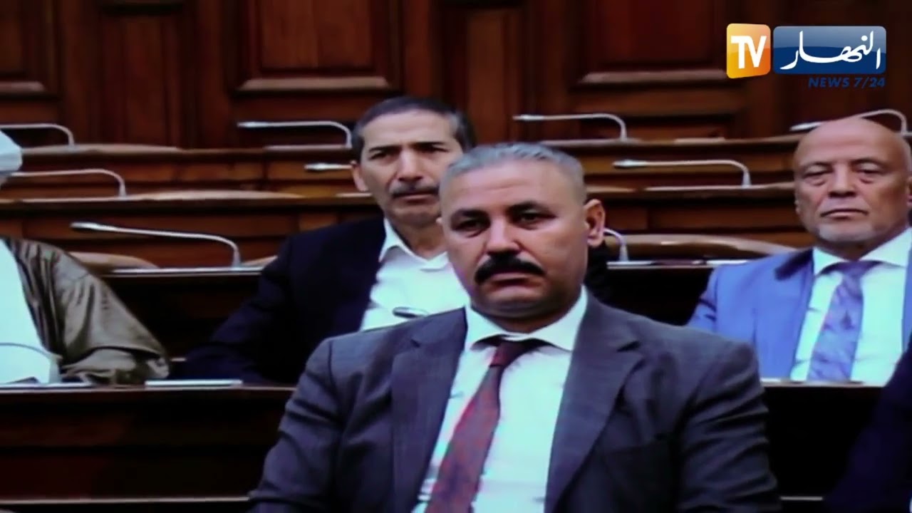 وزير العدل يعرض مشروع قانون المحضر القضائي على أعضاء مجلس الأمة