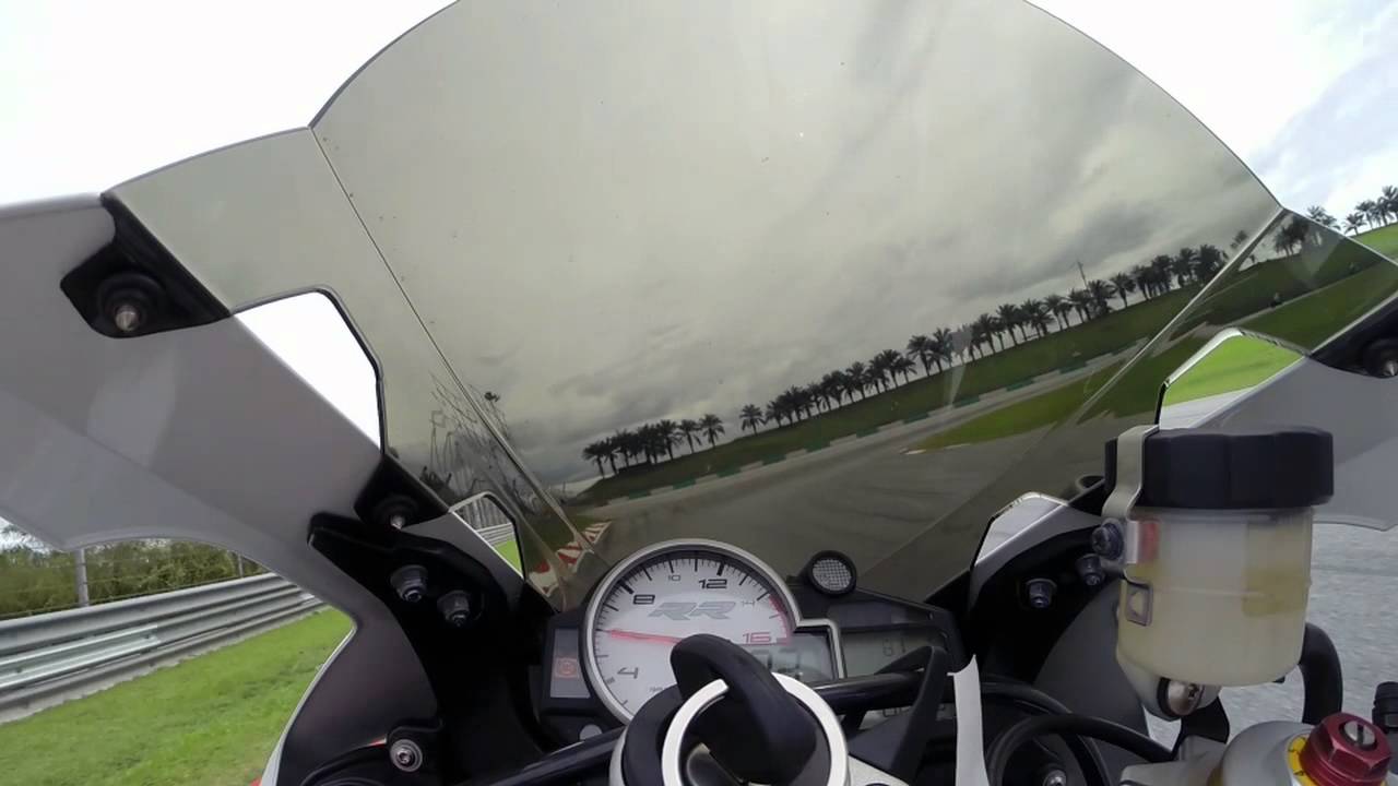 BMW S1KRR Slick mode- Pure Powah!