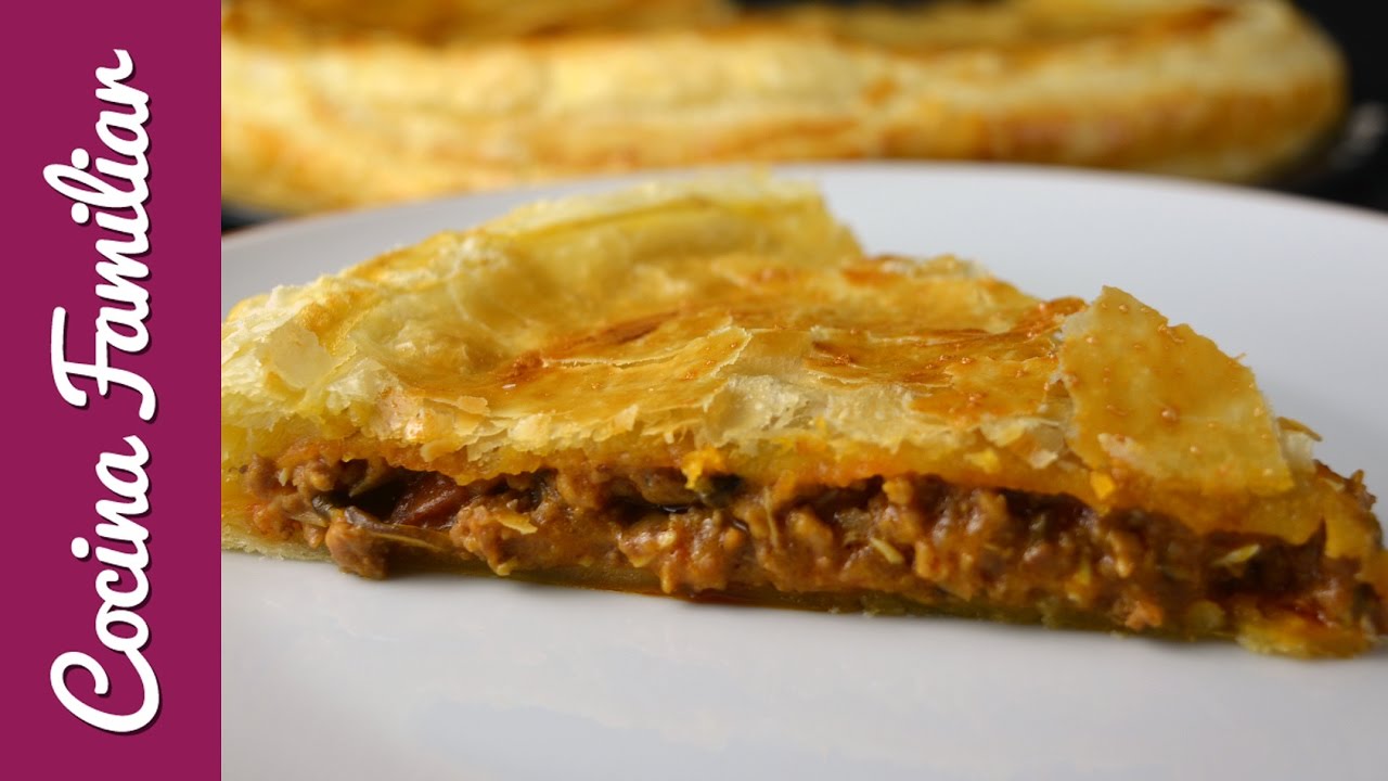 Empanada de hojaldre con relleno de carne