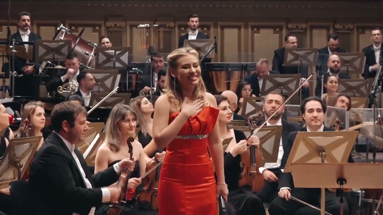 Irina Baiant - Irina Baianț - Acasă, de Crăciun! ❤️ Symphonic cover #christmassong #christmassingle