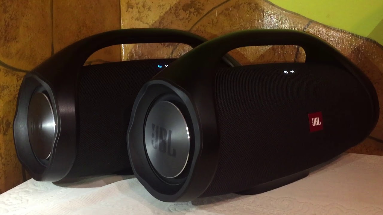 2x JBL BoomBox - Bass test ( Vol.:100% )