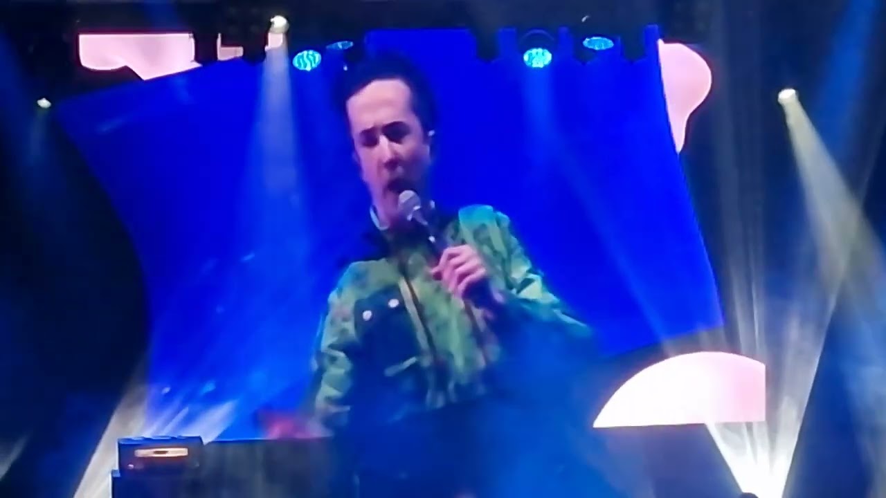 Ylvis Sentrum Scene 11.03.23 Helikopter