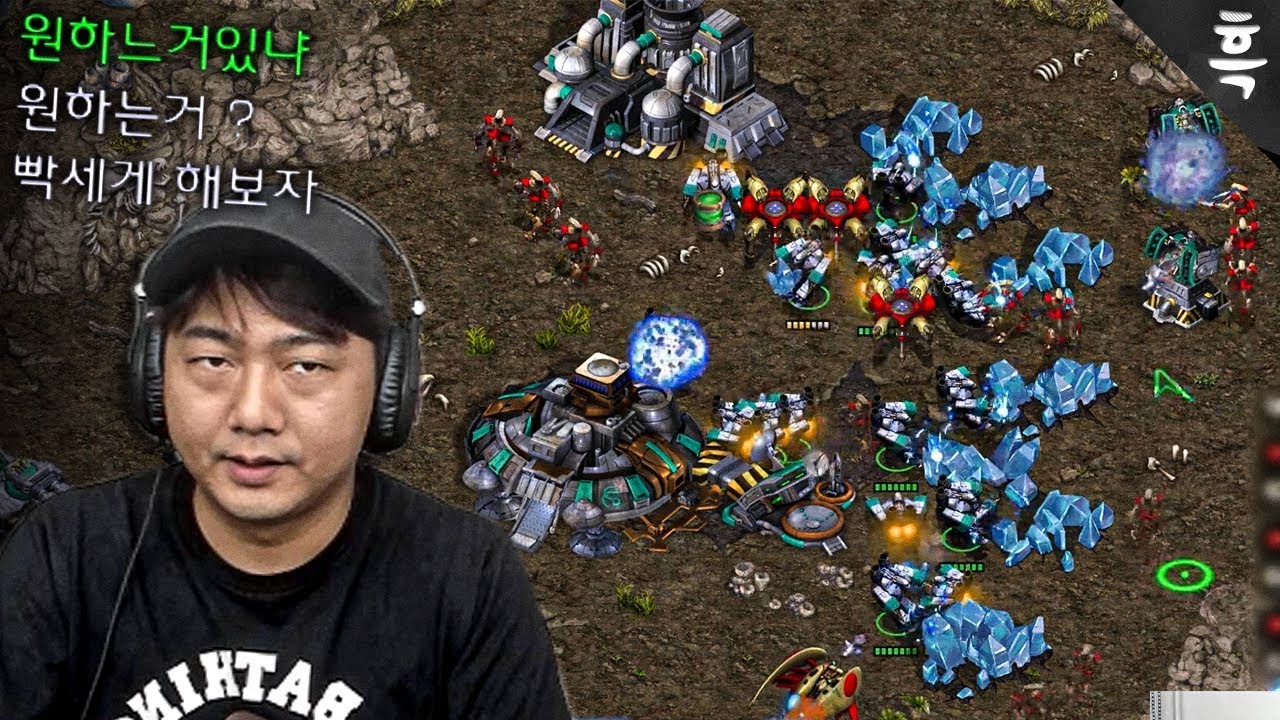 제 APM을 폭발시켜버린 어느 초고수 프로토스. . . +리플