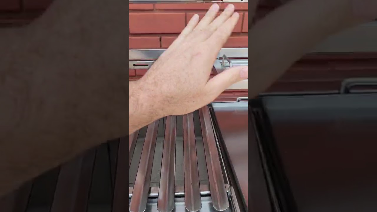 Churrasqueira Parrilla de Bancada customizada com a Logo toda em inox 304 #Churrasqueira #Parrilla