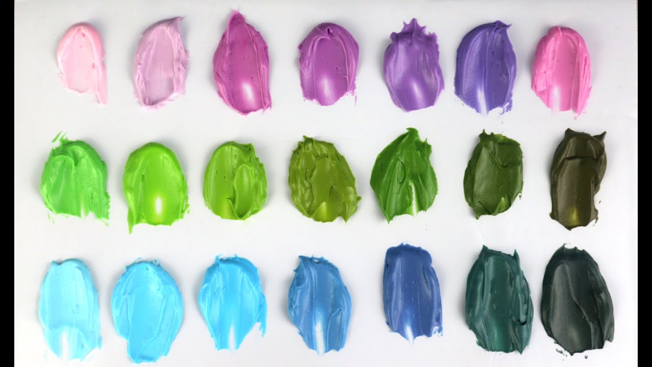 How to mix color in buttercream || How to make colored buttercream