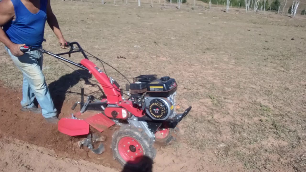 Moto cultivador toyama tt65  Trabalhando