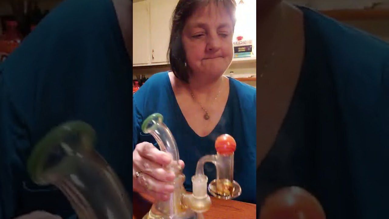 terp slurping fails with a boomer learning series on using medical Marijuana