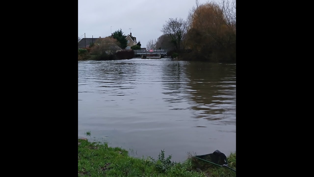 Fishing the flooded Thames at Christmas 2025.
