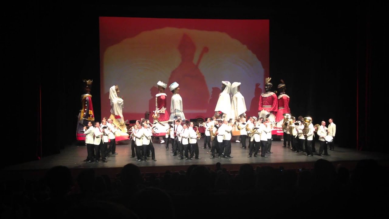 Gigantes de Pamplona y  La Pamplonesa