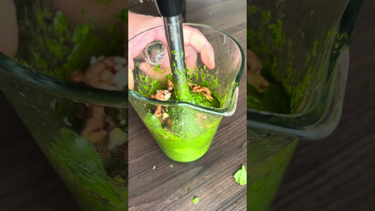 Prosty przepis na pesto z bazylii na zimę #weekendowyogrodnik #bazylia #pestozbazylii