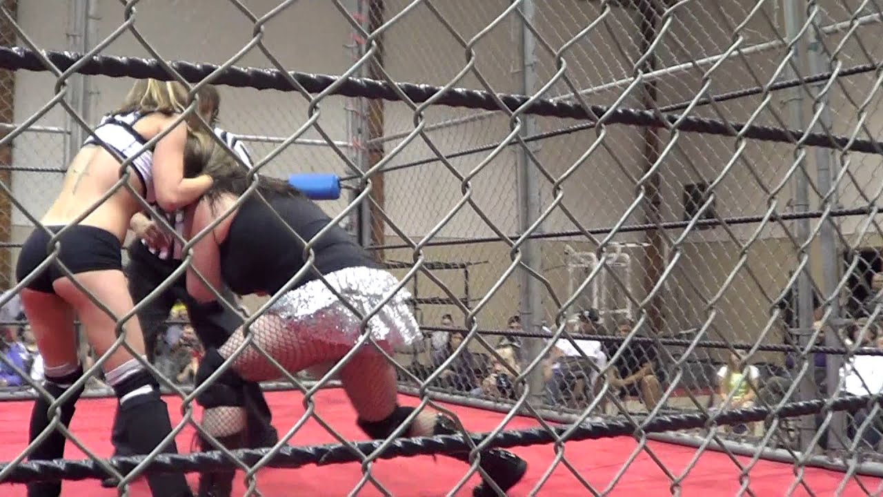 The Lovely Lylah vs. MJ Payne - cage match -