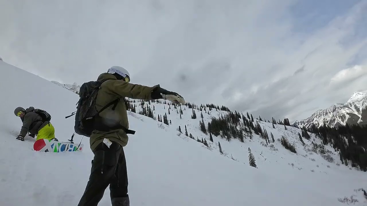 Snowboarding at Fernie Alpine Resort | Deep Powder & Epic Runs in Fernie BC 🏂❄️