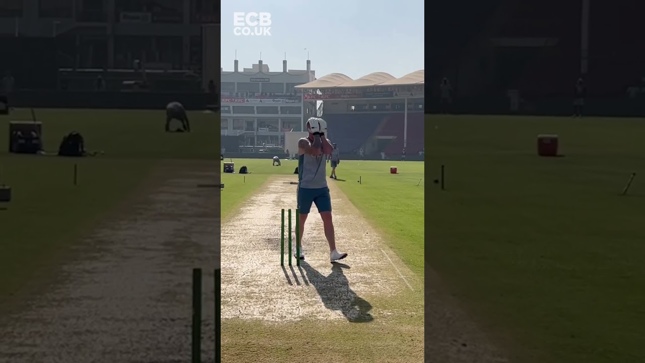 Six hitting competition between Coach McCullum & Player Ben Stokes 🤣 #Cricket